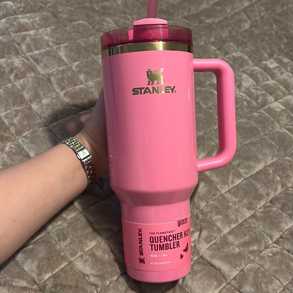 WickedxStanley Glinda 40 oz Tumbler